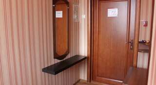 Гостиница ОНАКО-Комета Отель Ульяновск Двухместный номер "Комфорт" с 1 кроватью и ванной-10