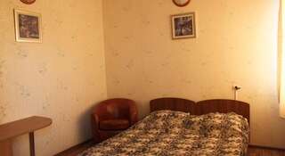 Гостиница ОНАКО-Комета Отель Ульяновск Двухместный номер "Комфорт" с 1 кроватью и ванной-2